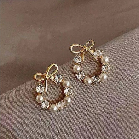 ✨ cute bow rhinestone earrings ✨​​​​​